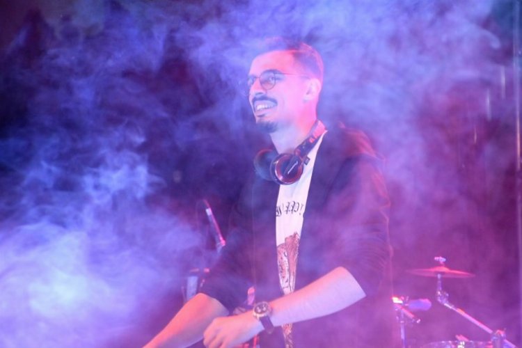 'Blink Light' müzikseverlerle buluştu