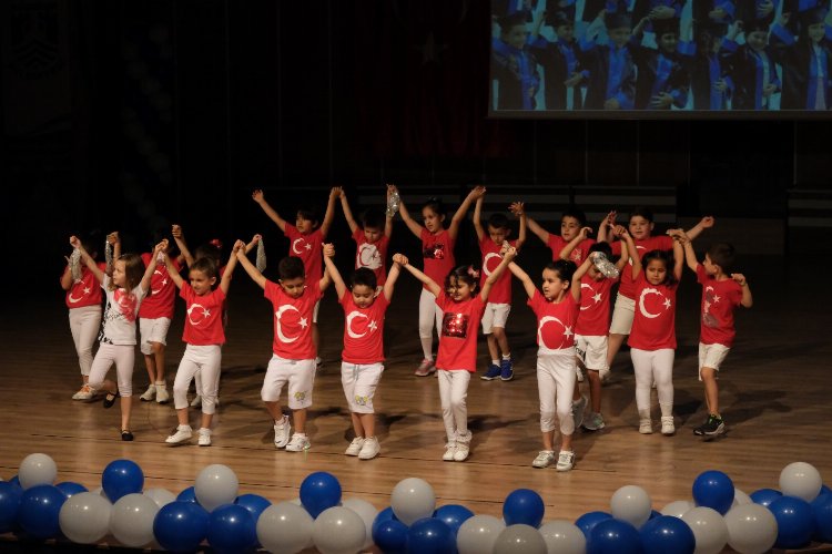 Bodrum Belediyesi'nin anaokulunda mezuniyet sevinci