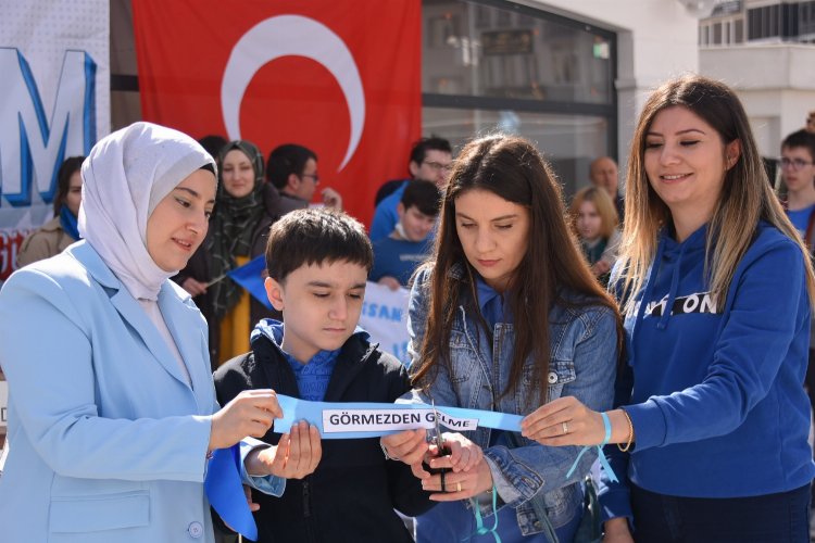 Bozüyük’te 'otizm' farkındalığı