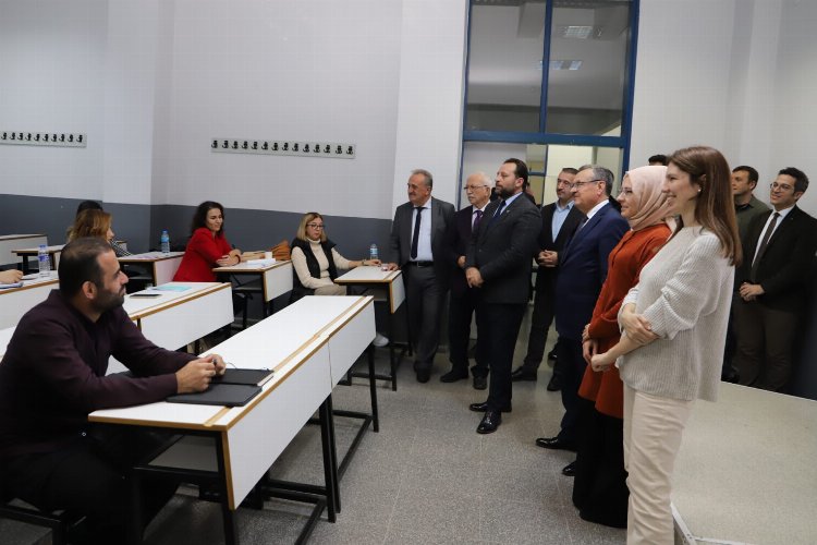 Bursa'da 3 ayda 8 bine yakın öğretmen eğitim aldı