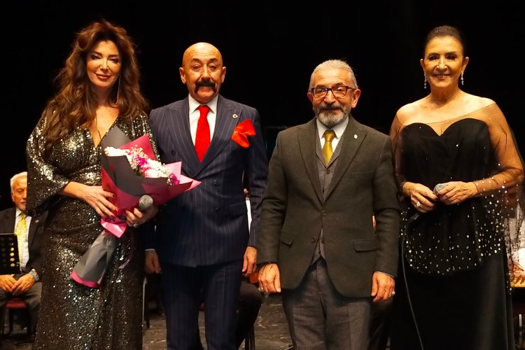 Bursa'da 'Avni Anıl' eserleriyle anıldı