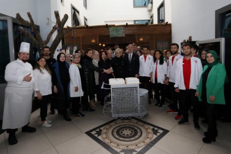 Bursa'da İnegöl Belediyesi öğretmenlerini unutmadı