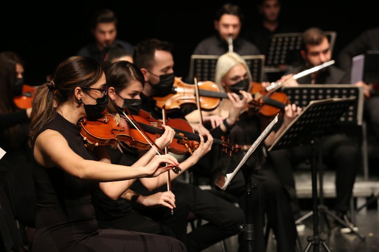 Bursa'da Nilüfer Oda Orkestrası hayran bıraktı
