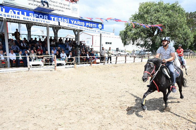 Bursa'da rahvan at yarışlarında çeyrek final heyecanı