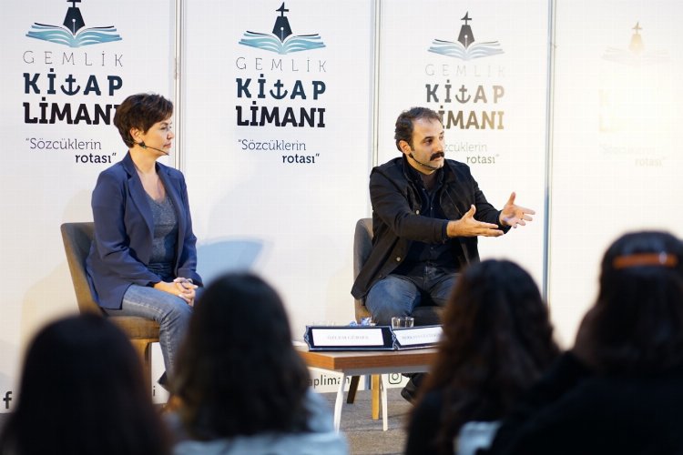 Bursa Gemlik'teki 'Kitap Limanı'nda özgür basın konuşuldu