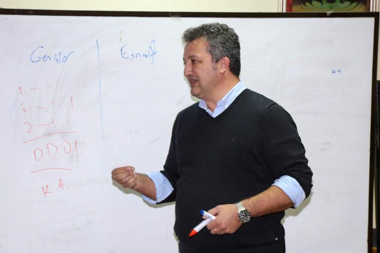 Bursa Gürsu'da gençler dijital, esnaf ise tecrübesini anlatıyor