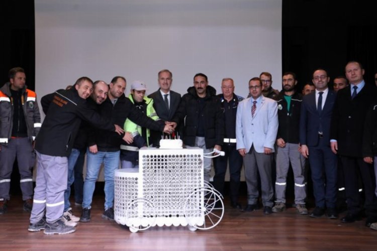 Bursa İnegöl Belediyesi'nden personeline doğum günü