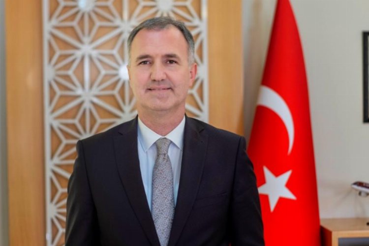 Bursa İnegöl'de Başkan Taban'dan bayrak hassasiyeti