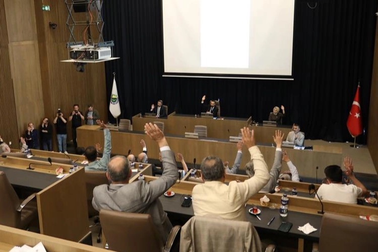 Bursa İnegöl'ün 2024 faaliyetlerine oy çokluğu kabul