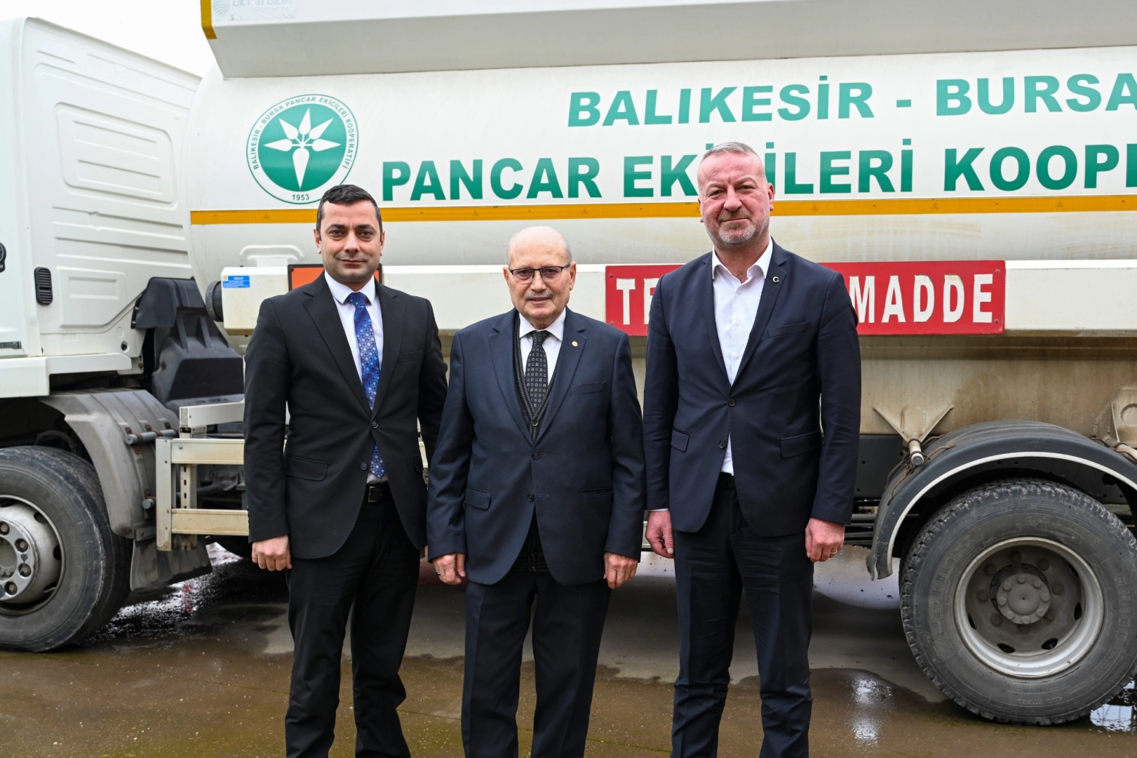 Bursa Karacabey Üretim ve İşletme Kooperatifi’ne 'Pancar Ekiciler'den destek