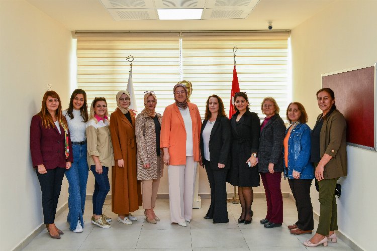 Bursa Mustafakemalpaşa'da protokol eşlerinden 'farkındalık'