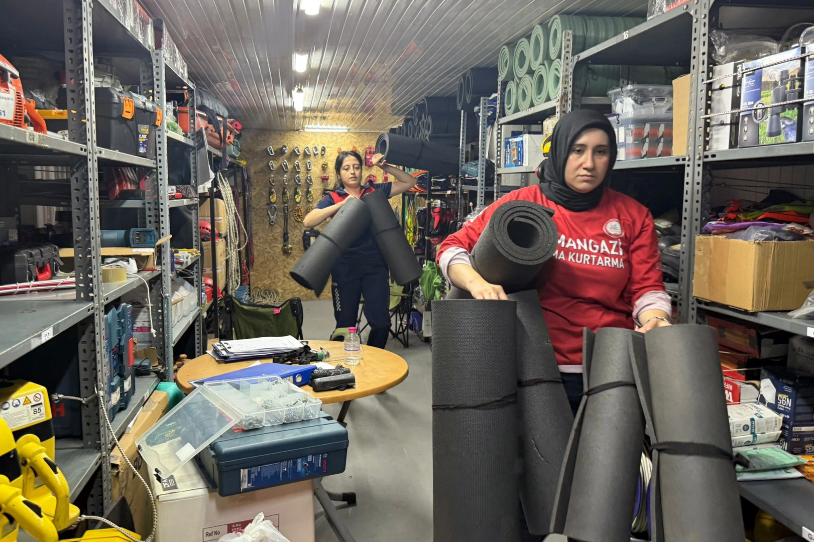 Bursa Osmangazi’den Sındırgı’ya afet sonrası hızlı destek