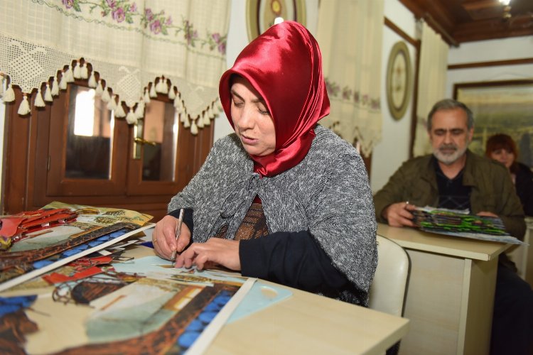 Bursa Yıldırım'da kağıt rölyefe yoğun ilgi