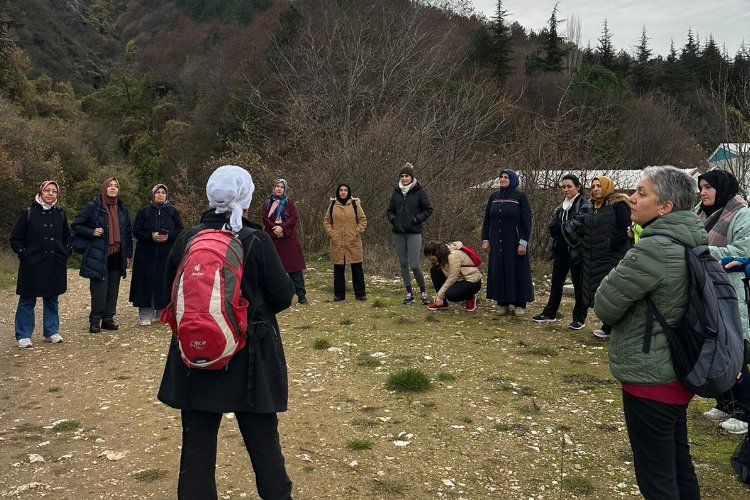 Bursalı kadınların 'iyilik hareketi' doğada başladı