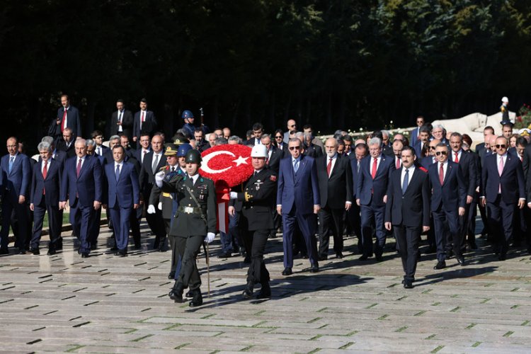 Cumhurbaşkanı Erdoğan Anıtkabir'de