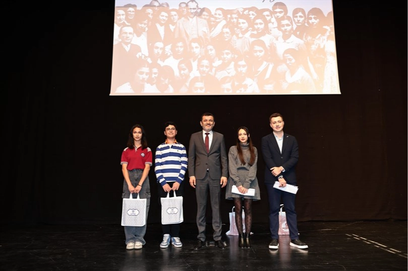 Denizli Büyükşehir'den öğrencilere ek kaynak desteği