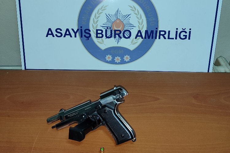 Edirne Keşan'da kuru sıkı tabanca ele geçirildi