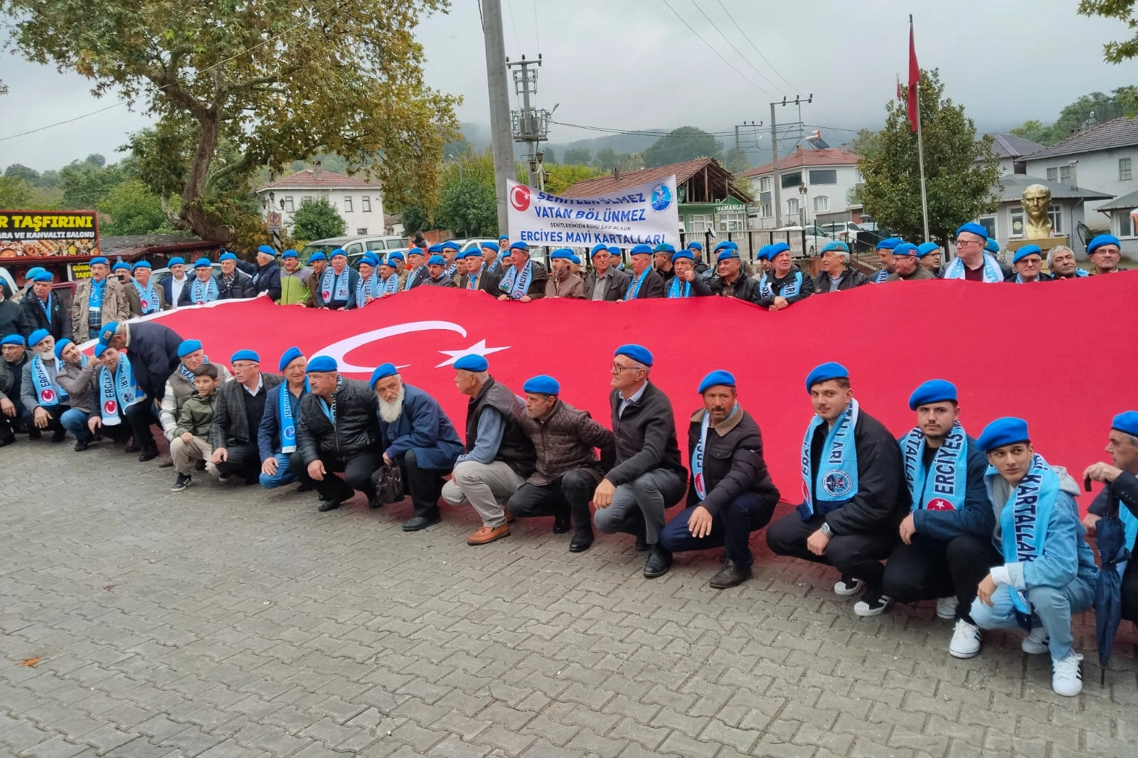 Erciyes Mavi Kartalları, şehit Hüseyin Güldal’ı dualarla andı