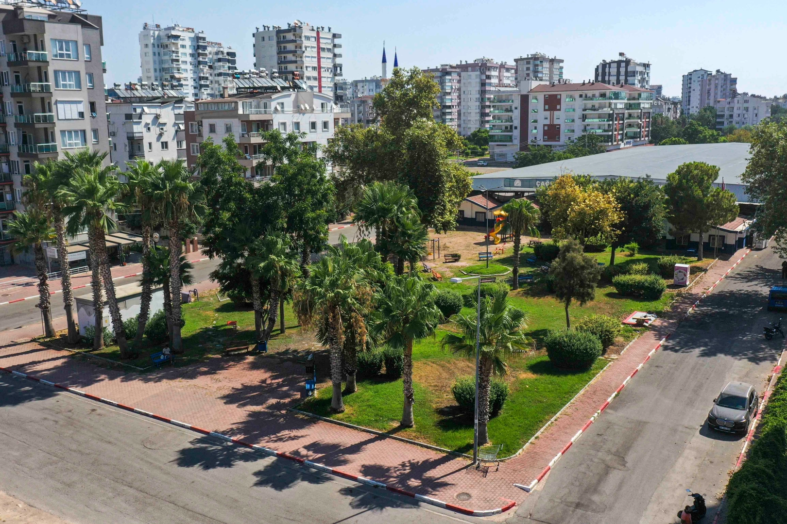 Ferdi Zeyrek’in adı Muratpaşa’da bir parkta yaşatılacak