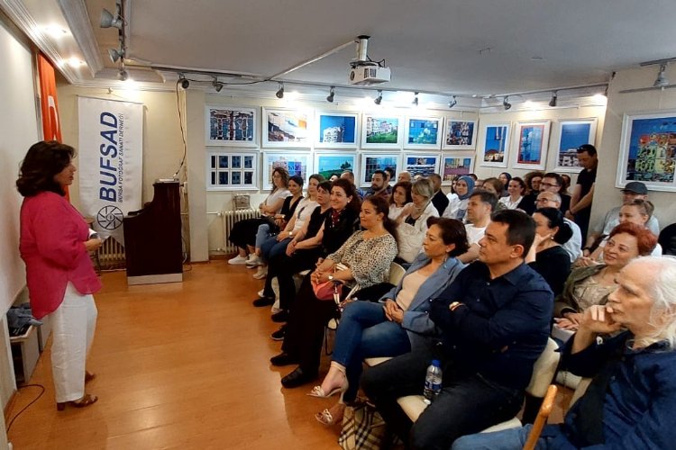 Fotoğraf severlere 'Yaşayan Küba'yı anlattı