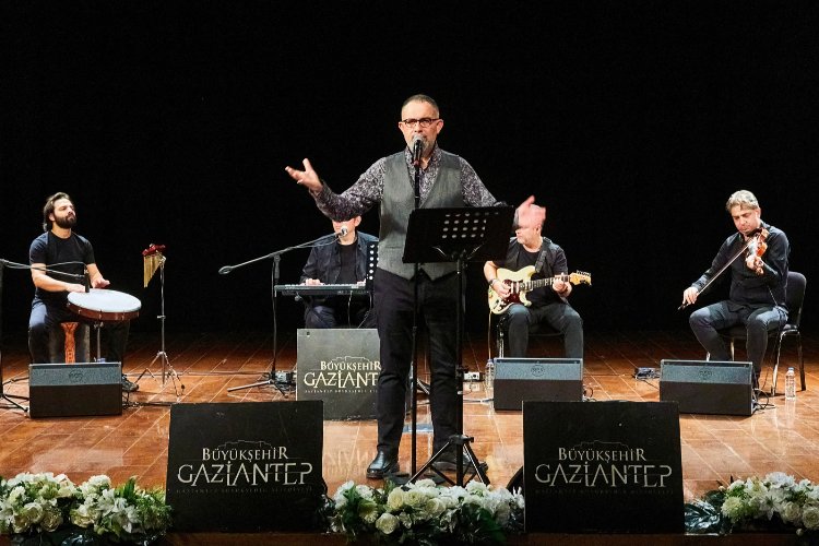 Gaziantep Sezai Karakoç'u şiirleriyle andı