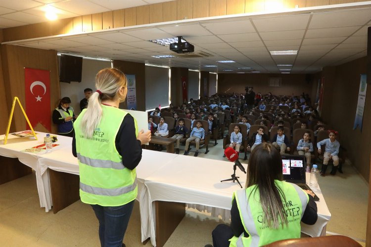 Gaziantep'te ilkokul öğrencilerine 'güvenlik' eğitimi