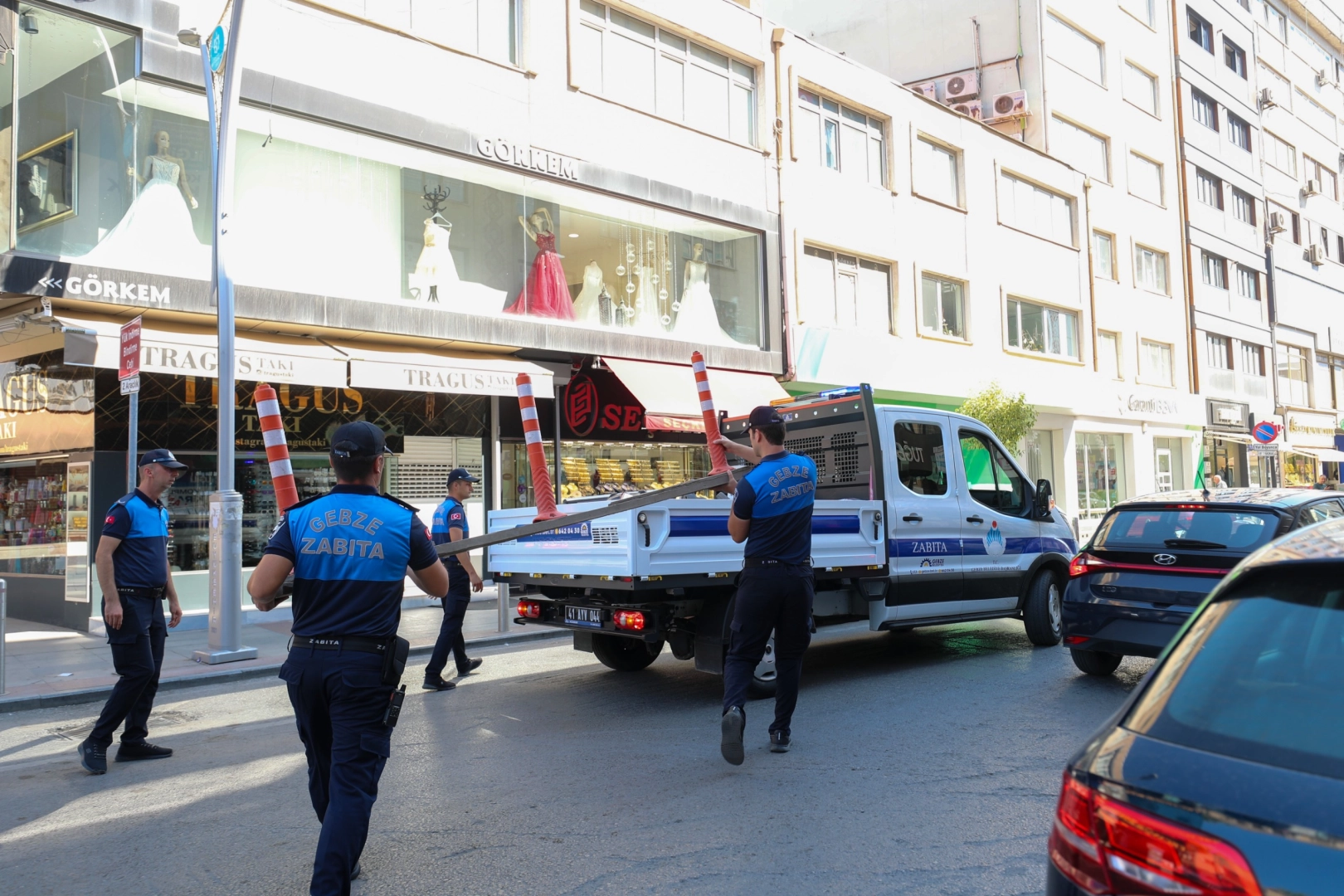 Gebze'de kaldırım işgaline geçit yok