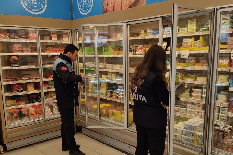 Gebze Zabıtası market denetimlerini sürdürüyor