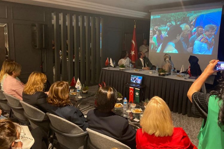 Gelecek Partisi Ankara'da öncü kadınlara söz verdi