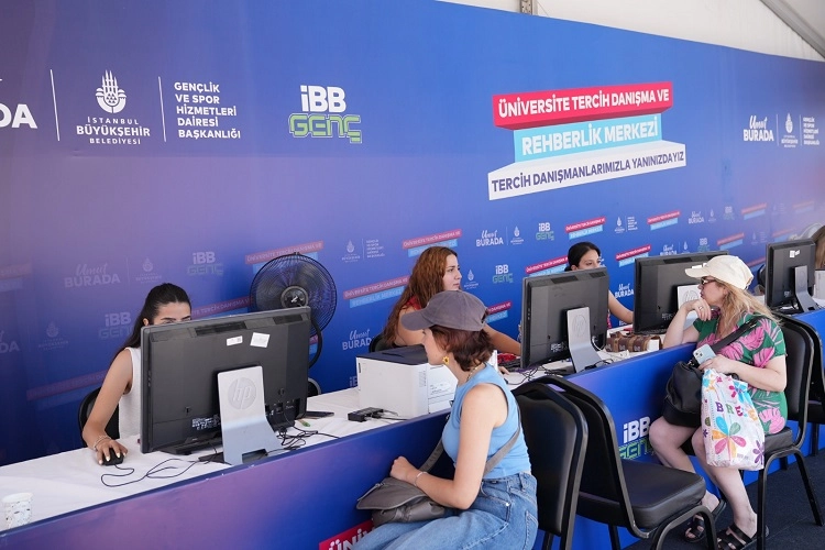 İBB’den 370 bin gence üniversite tercih danışmanlığı