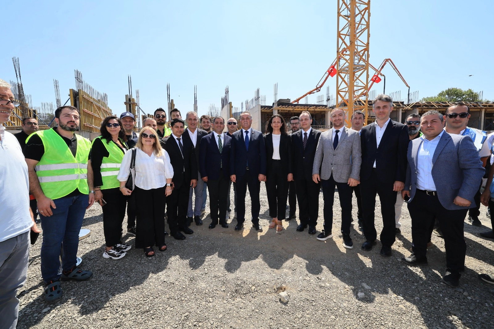 İstanbul'da Sevgi ve Güven sitelerinin yeni temeli atıldı