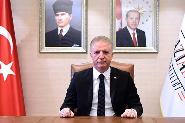 İstanbul Valisi: Toplanma çağrısı yapanlar provokasyondur!