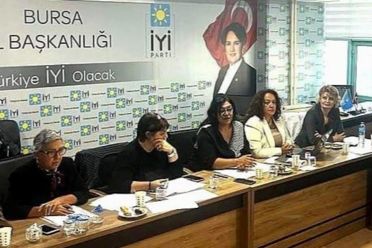 İYİ Parti Bursa'dan 25 Kasım mesajı