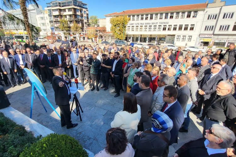 İYİ Parti ertelenen 5. yılını Bursa'da da kutladı