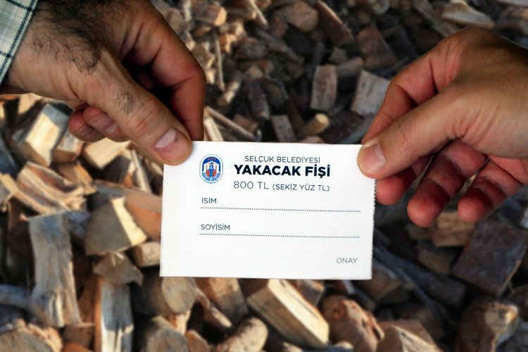 İzmir Efes Selçuk'tan 909 aileye yakacak desteği