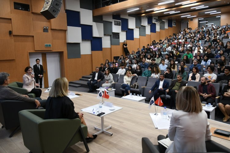 İzmir Karabağlar'da 'kariyer'de üçüncü buluşma