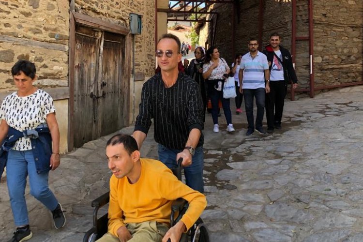 İzmir Narlıdere'de 'engelsiz' gezi