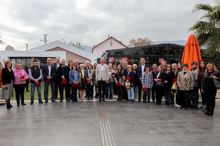 İzmir Narlıdere'de iyilik meleklerine teşekkür