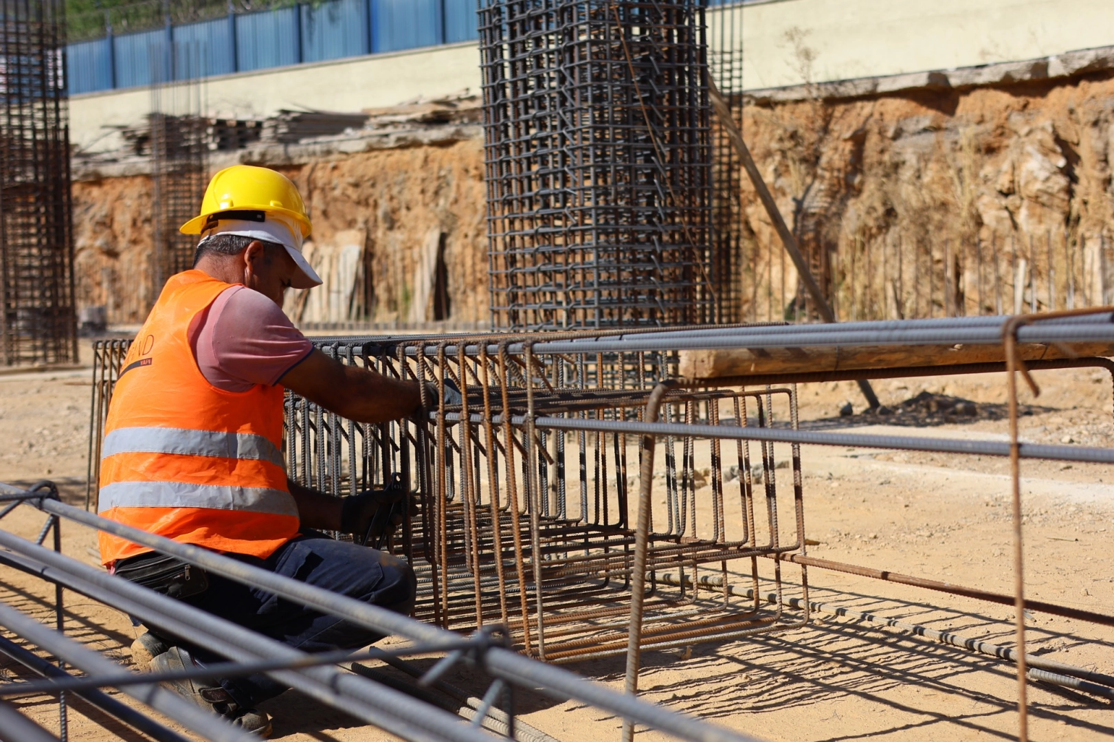İzmir Yeşilyurt'a modern pazar yeri geliyor 