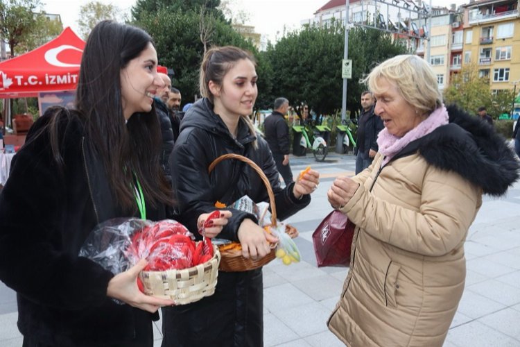 İzmit Belediyesi'nden kadına yönelik şiddet farkındalığı