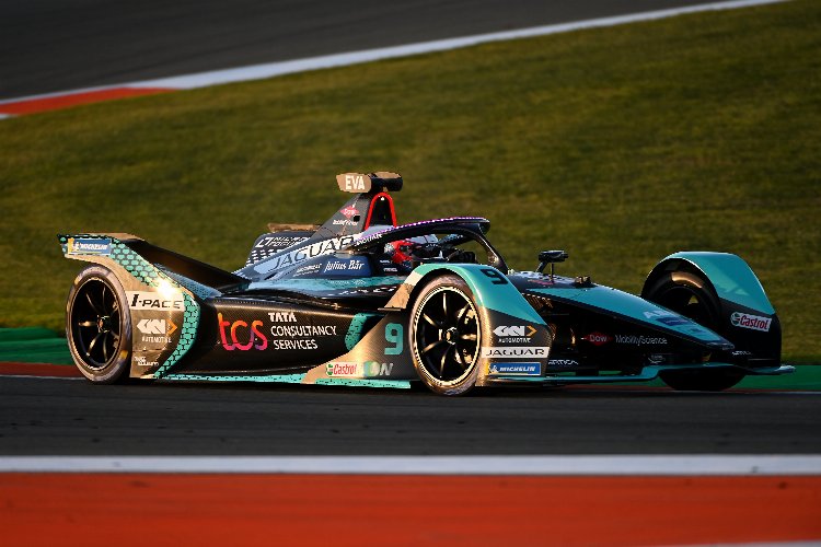 Jaguar TCS Racing testleri başarıyla geçti 