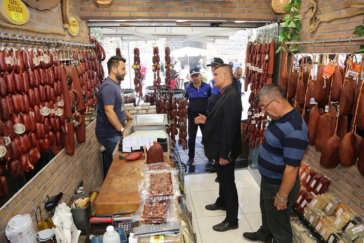 Kayseri Büyükşehir zabıtası bayramda da sahada