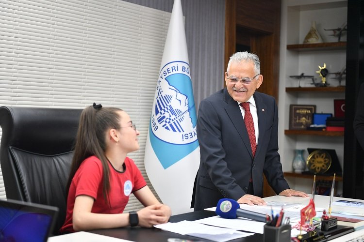 Kayseri'de çocuk başkan “Çanakkale Gezisi” talimatı verdi