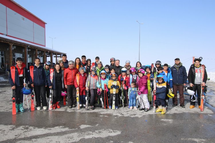 Kayseri Hacılar'dan madalyalara ambargo