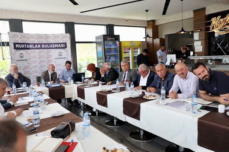 Kayseri Kocasinan'da muhtarlarla istişare toplantısı