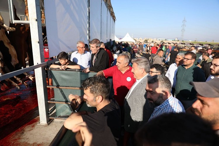 Kayseri Melikgazi'de bayram sevinci