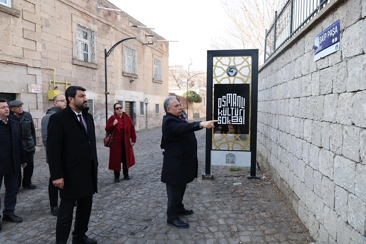Kayseri Talas'ta Türkçe sokğaı çalışmaları hızlandı