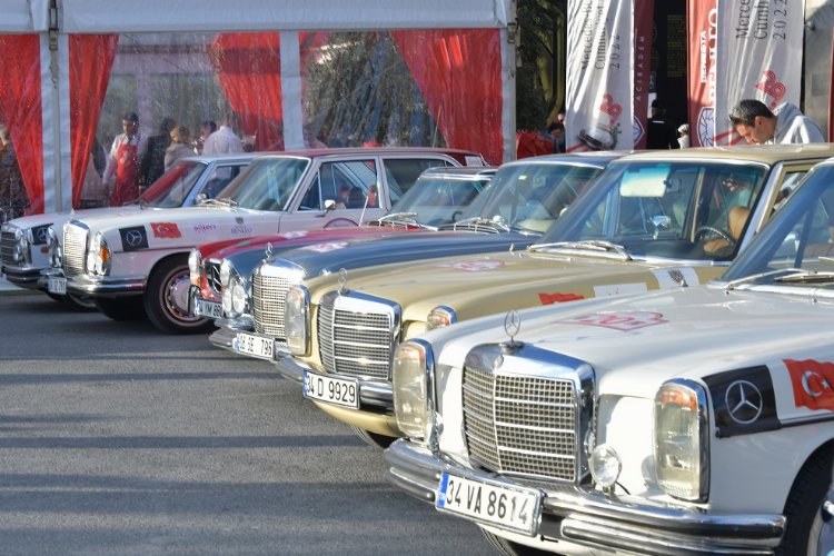 Klasikler 'Cumhuriyet' için yollara çıktı
