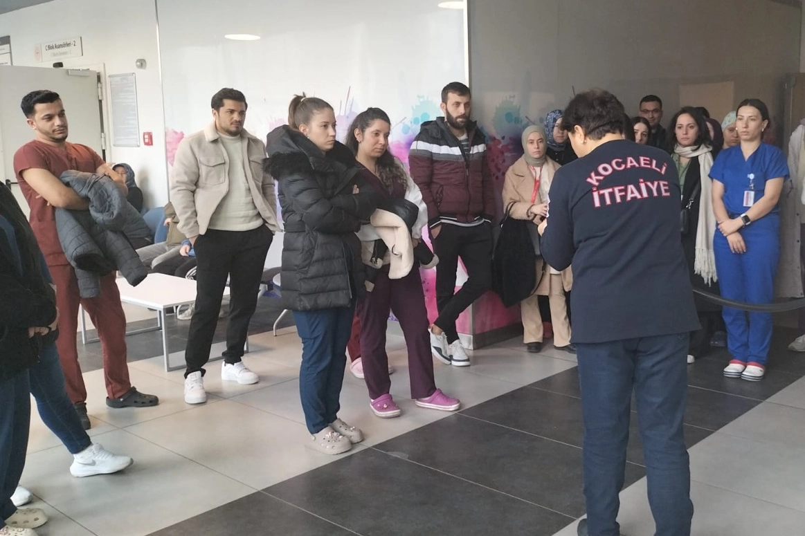 Kocaeli'de hastane personeline acil durum eğitimi