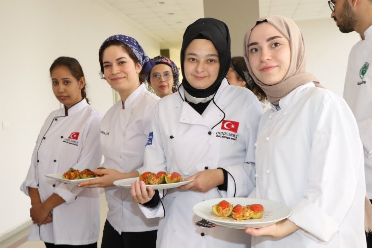Kocaeli'de özel öğrenciler hünerlerini sergiledi